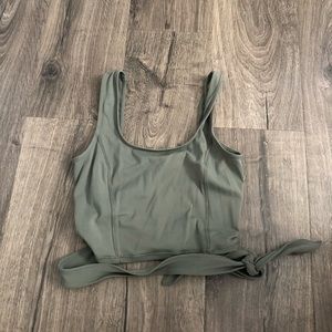 Lululemon crop top